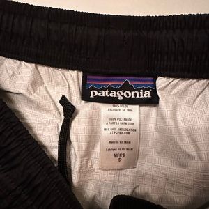 Patagonia Ski Pants; size S; Men’s